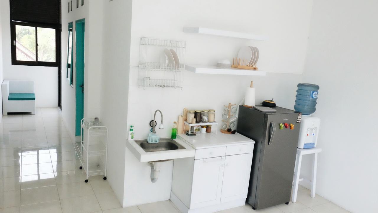 The Ruum Hostel Canggu Buitenkant foto