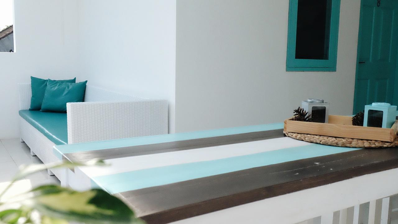 The Ruum Hostel Canggu Buitenkant foto