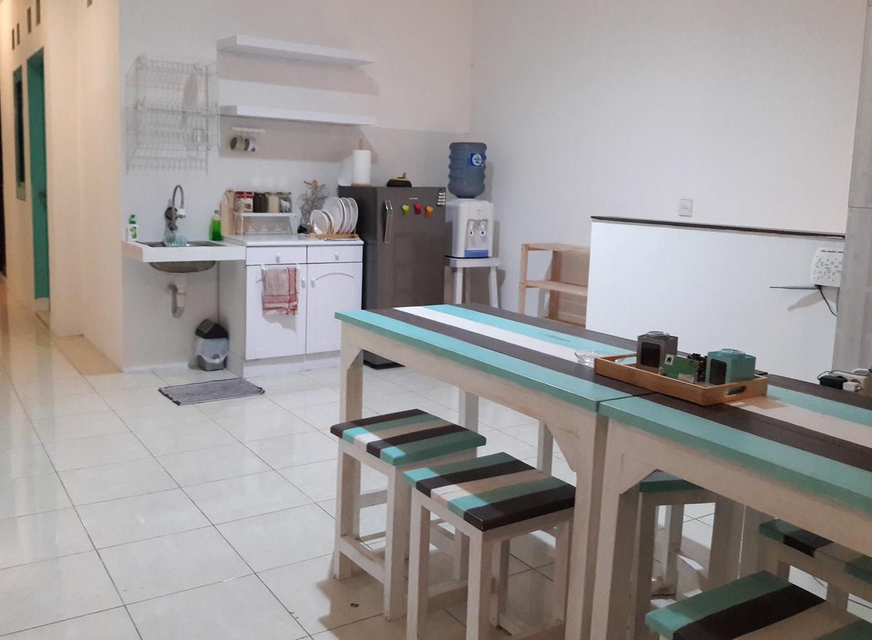 The Ruum Hostel Canggu Buitenkant foto