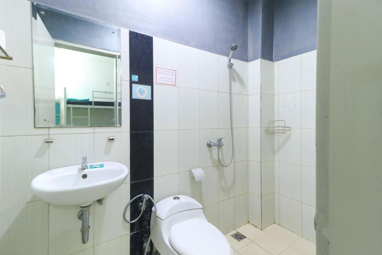 The Ruum Hostel Canggu Buitenkant foto